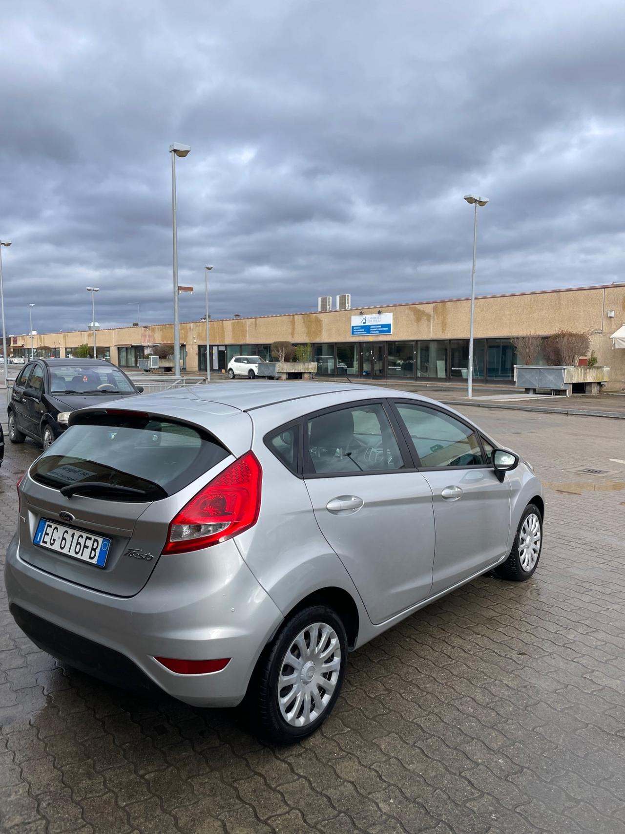 Ford Fiesta 1.4 TDCi 5p. Titanium