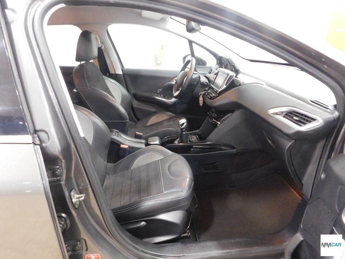 PEUGEOT - 2008 - BlueHDi 120 S&S Allure