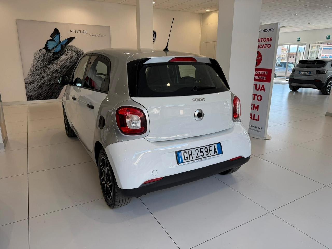Smart ForFour 70 1.0 twinamic Youngster