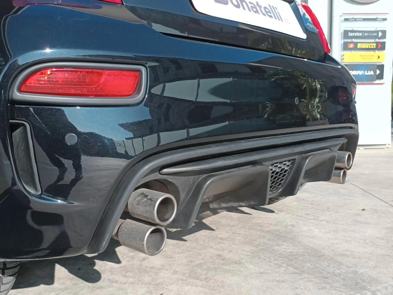 Abarth 695 Cabrio 1.4 Turbo T-Jet 180 CV Auto