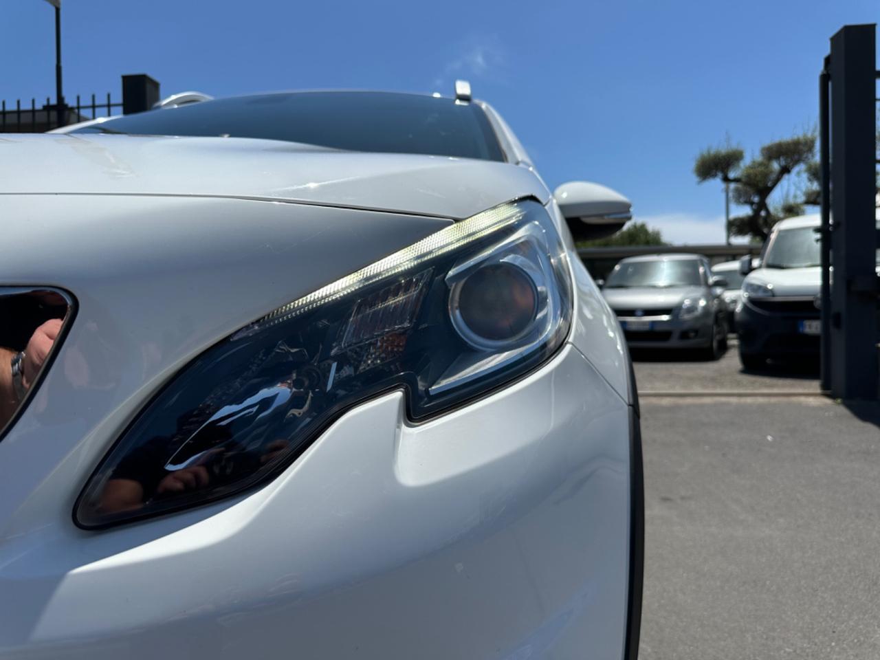Peugeot 2008 BlueHDi 120 S&S Allure