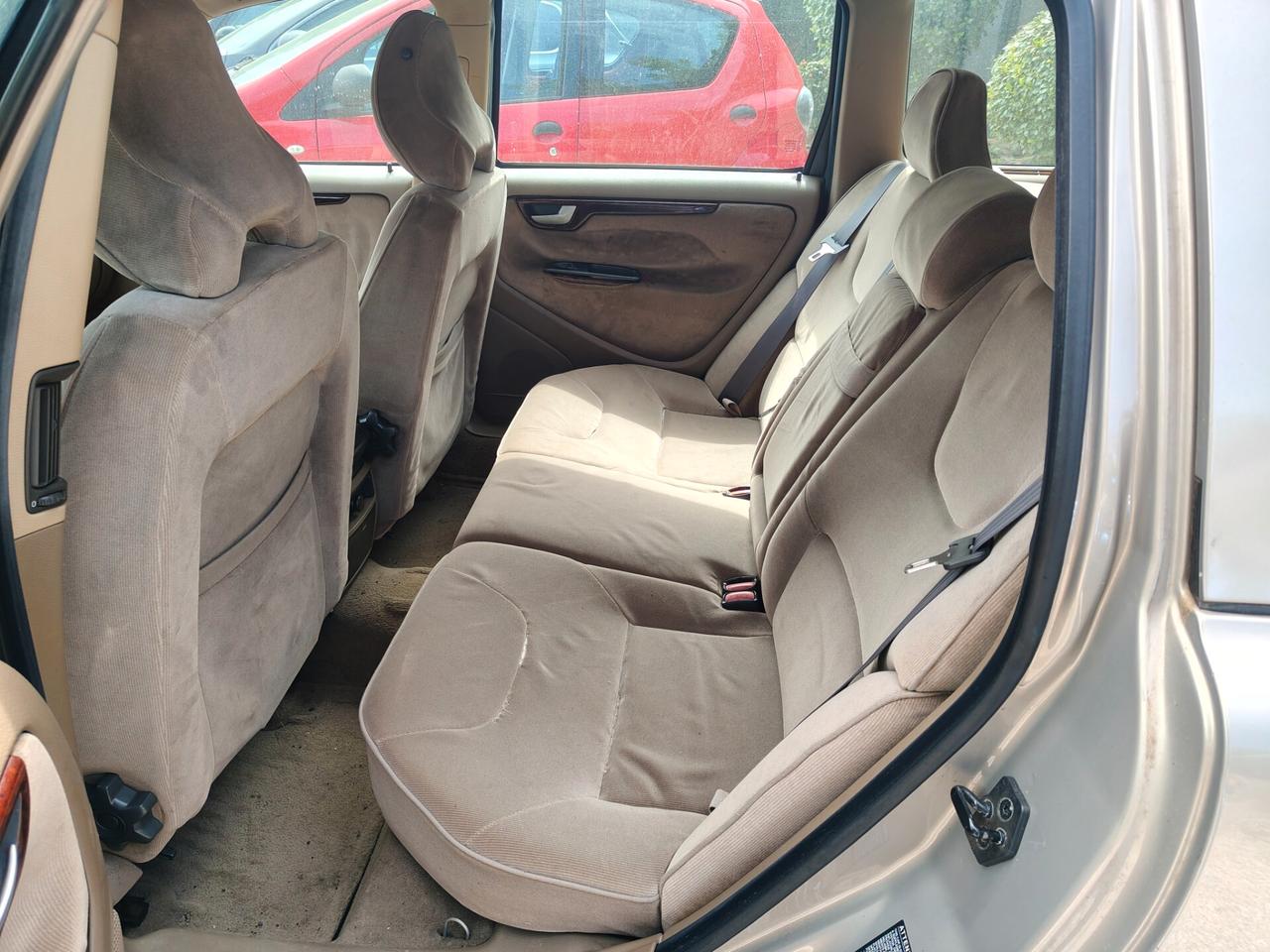 Volvo V70/XC70 V70 2.5 D cat