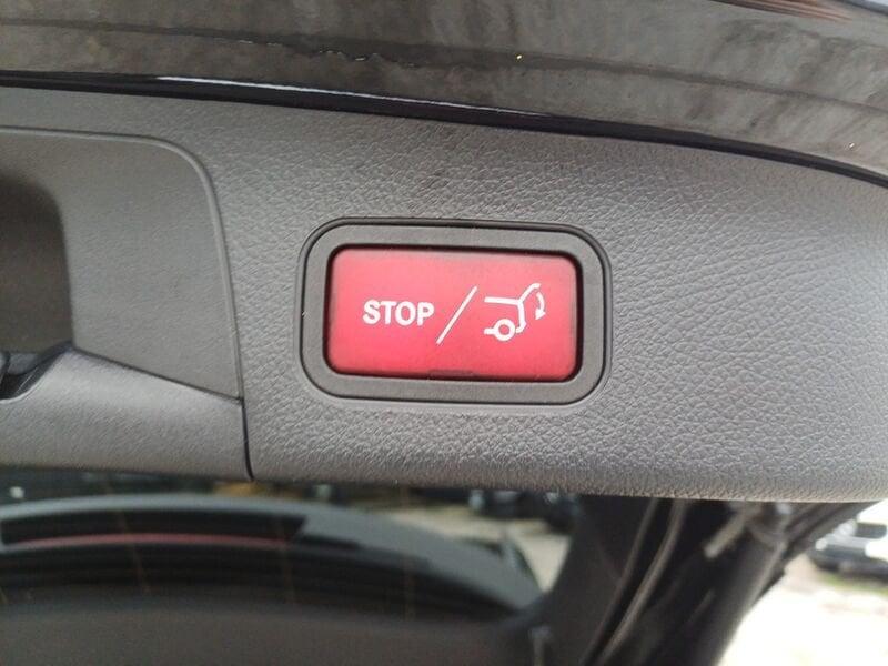 Mercedes-Benz GLA GLA 180 Automatic Premium NIGHT-PACK