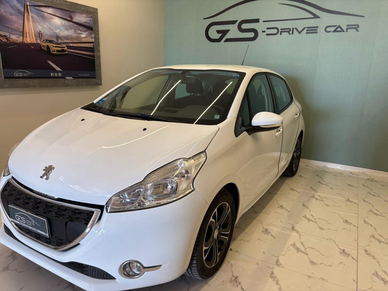 Peugeot 208 1.2 VTi 82 CV 5 porte Allure