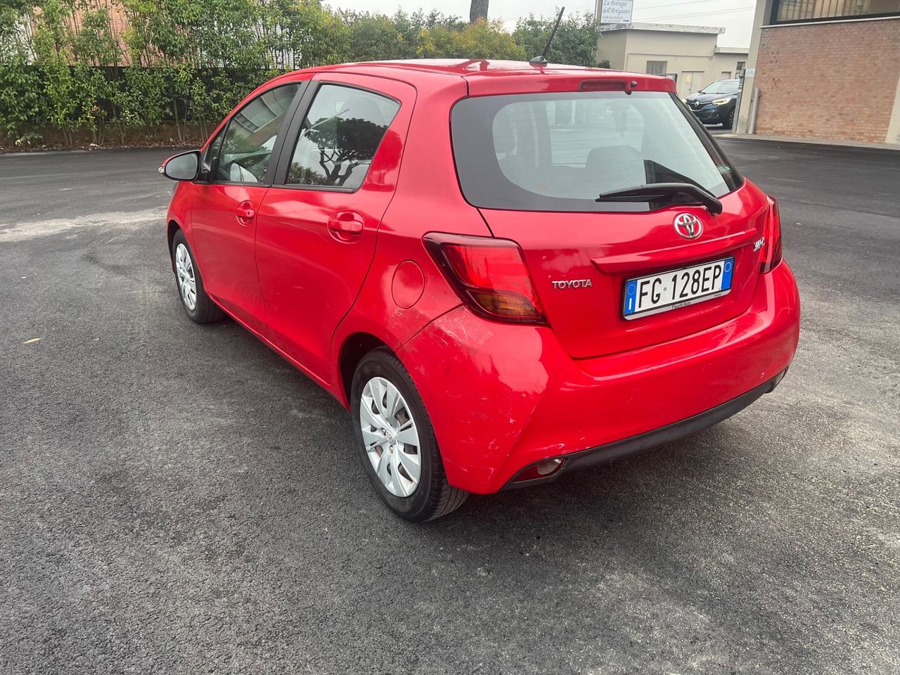 Toyota Yaris 1.0 5 porte Lounge