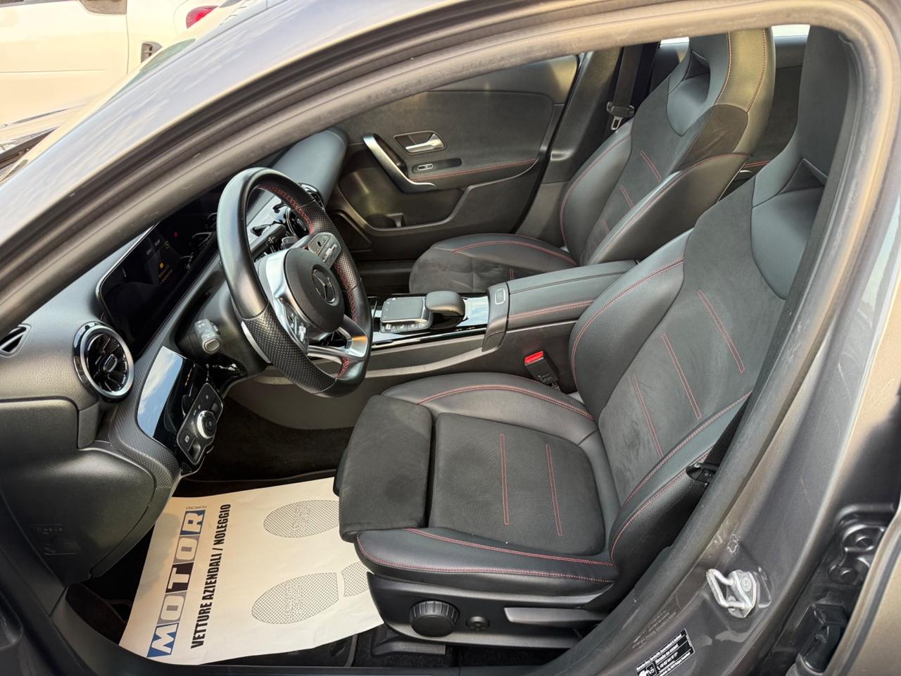 MERCEDES A 180 d PREMIUM PACK AMG Automatica