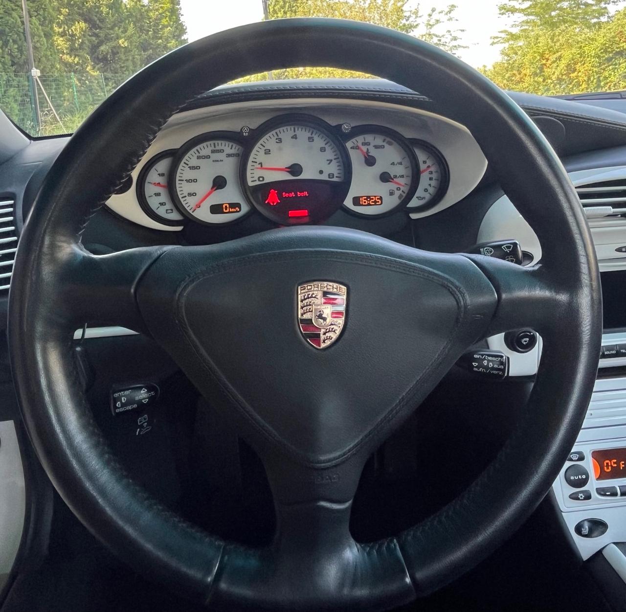 Porsche 911 Carrera 4S cat Coupé Carrara Weiss, IMS rinforzato.