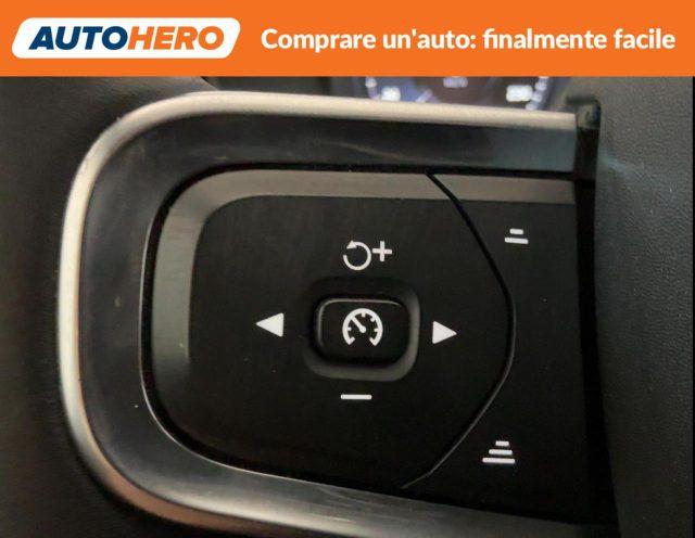 VOLVO XC40 T5 Recharge Plug-in Hybrid Inscription