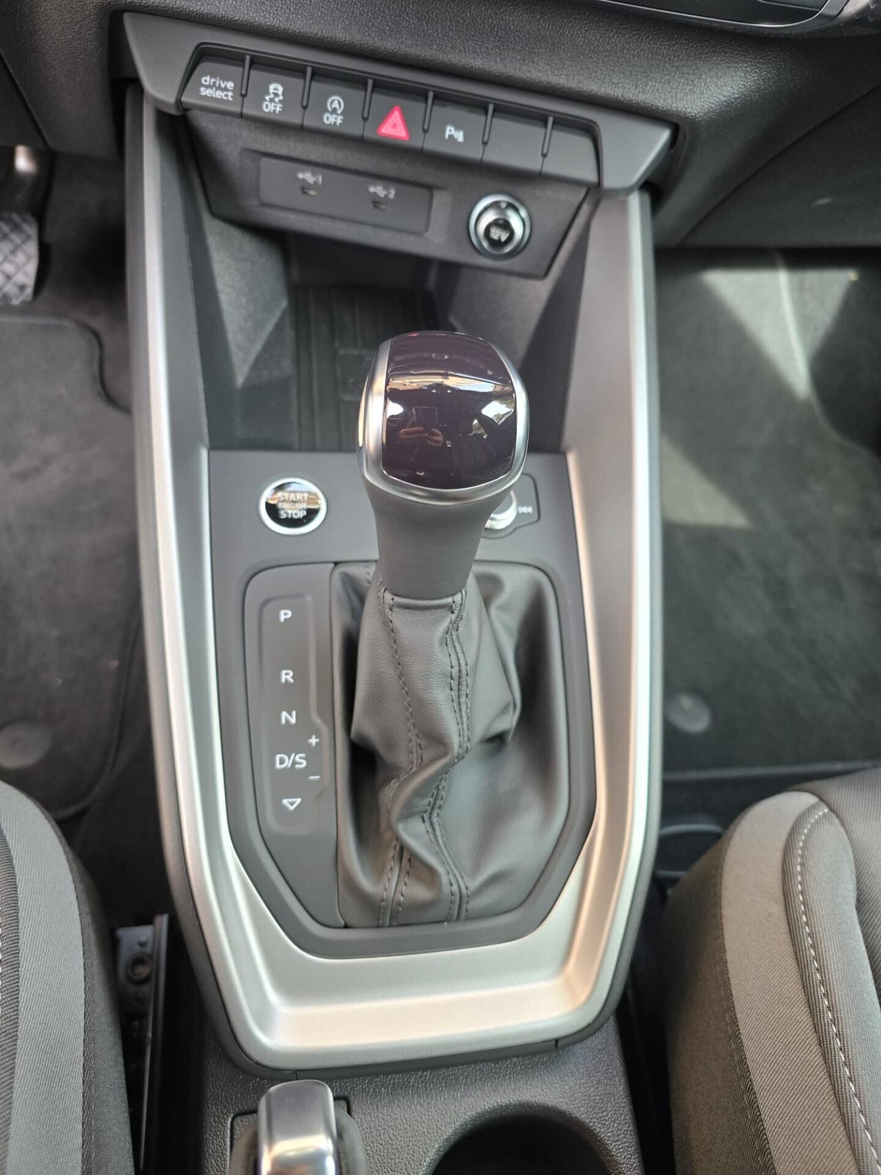 Audi A1 SPB 35 TFSI S tronic Identity Black