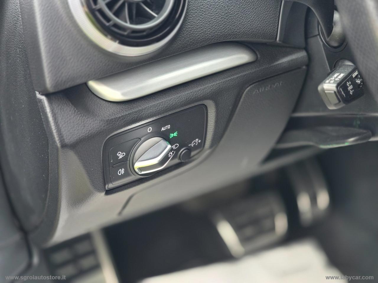 AUDI A3 SPB 2.0 TDI S tronic S-LINE