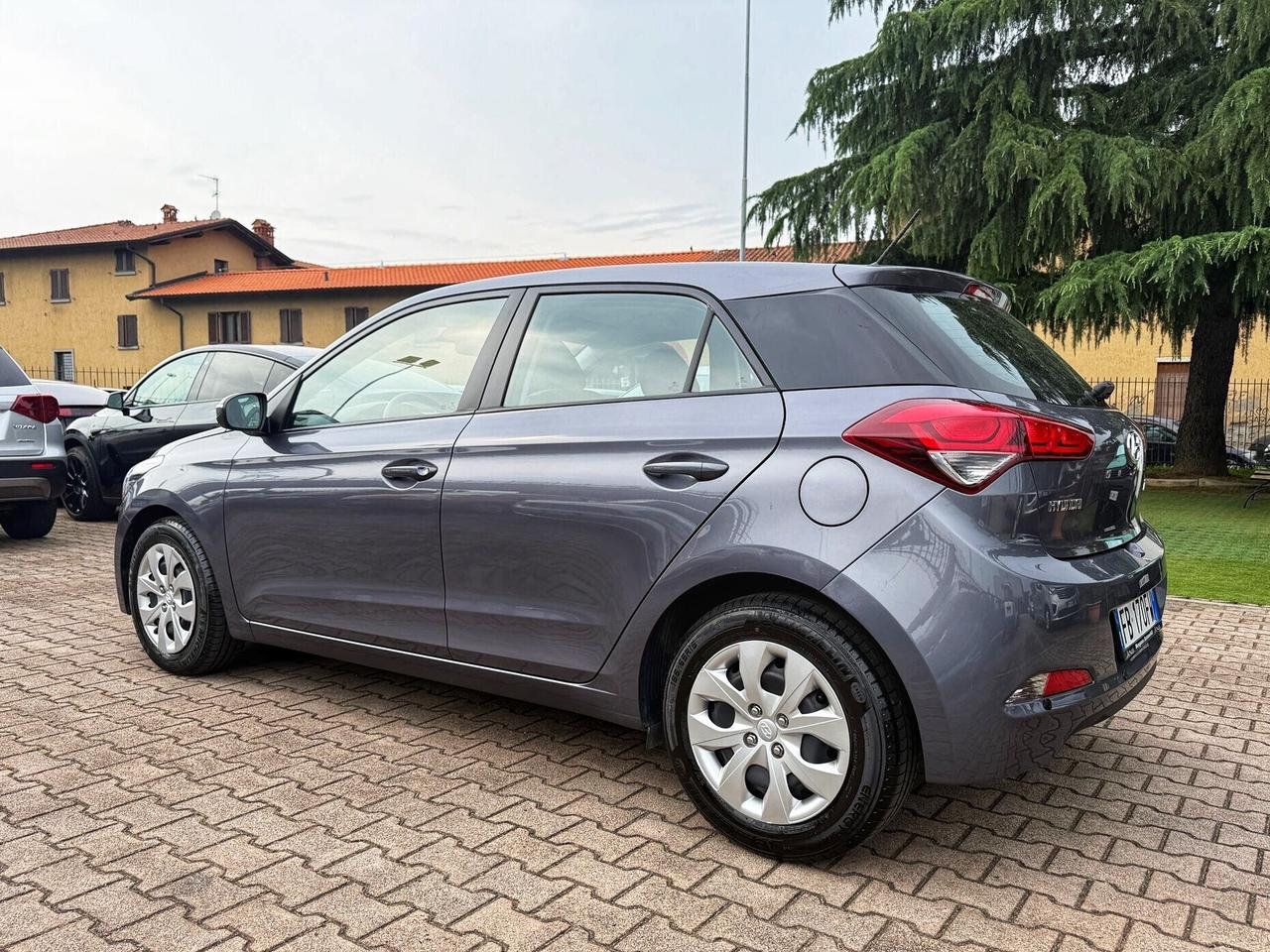 Hyundai i20 1.2 5 porte OK NEOPATENTATI
