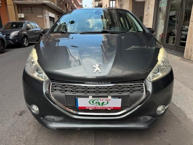 Peugeot 208 1.4 HDi 68 CV 5 porte Allure