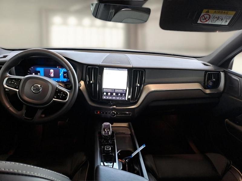 VOLVO XC60 B4 D AWD AUTOMATICO ULTIMATE DARK SUV