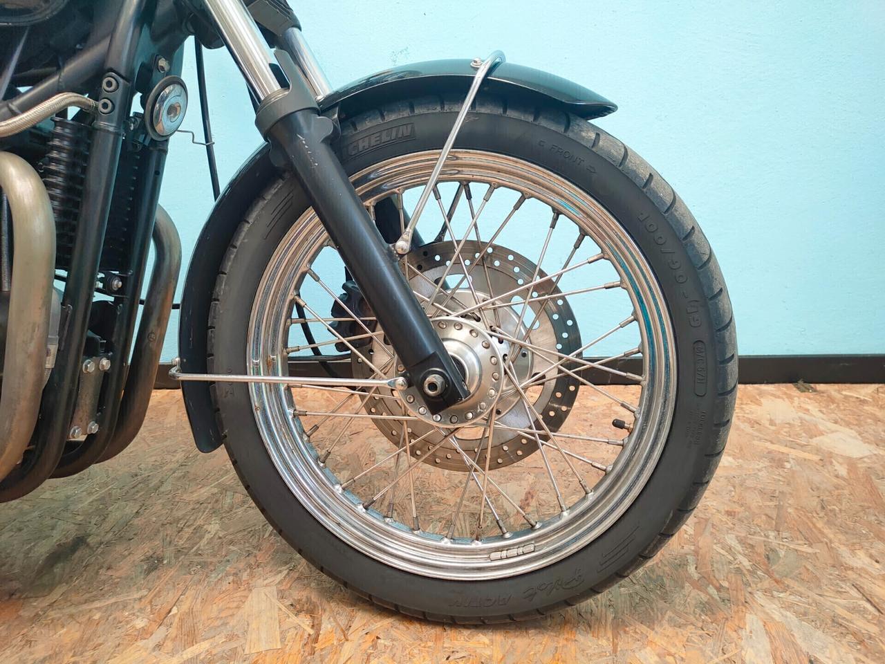 Triumph Bonneville 800: l'intramontabile scrambler