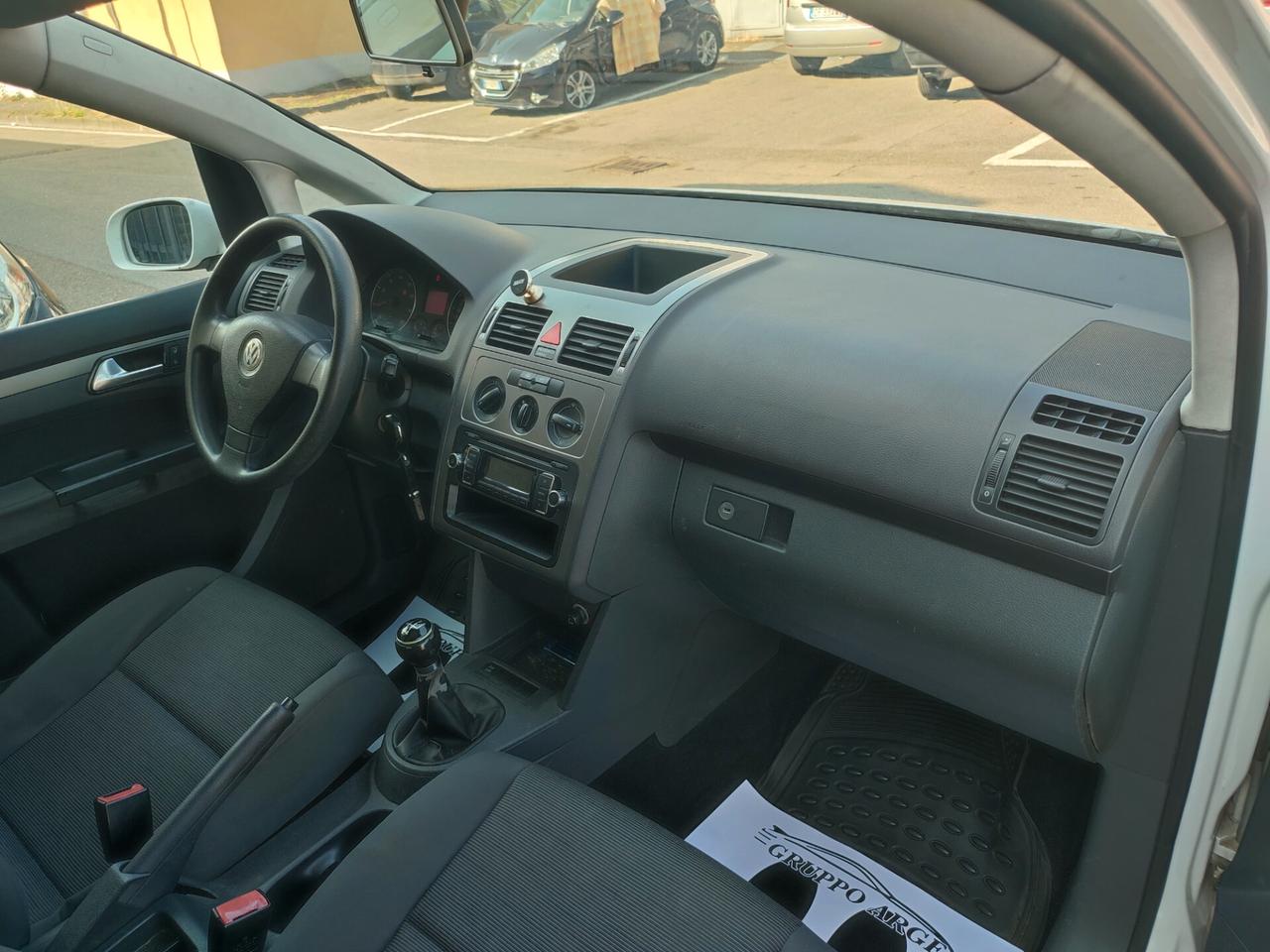 Volkswagen Touran 1.6 Trendline Bifuel G