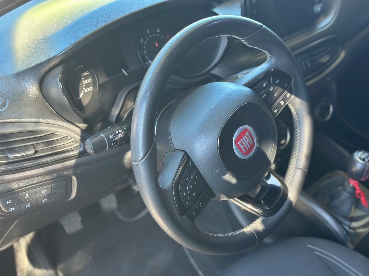 Fiat Tipo 1.6 Mjt S&S 5 porte Sport