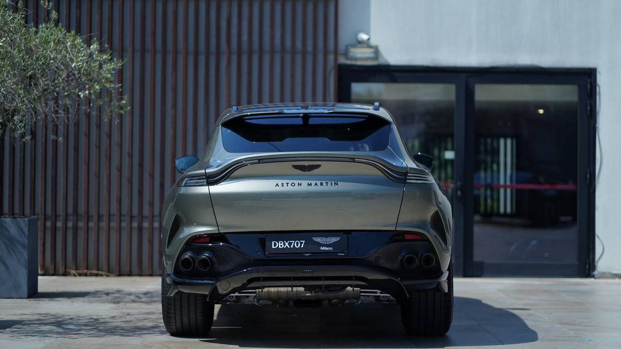 ASTON MARTIN DBX707 4.0