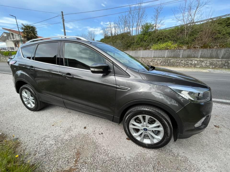 Ford Kuga 1.5 TDCI 120CV S&S 2WD Titanium