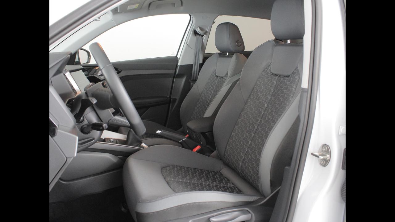 AUDI A1 II 2022 allstreet - A1 allstreet 30 1.0 tfsi Business 116cv