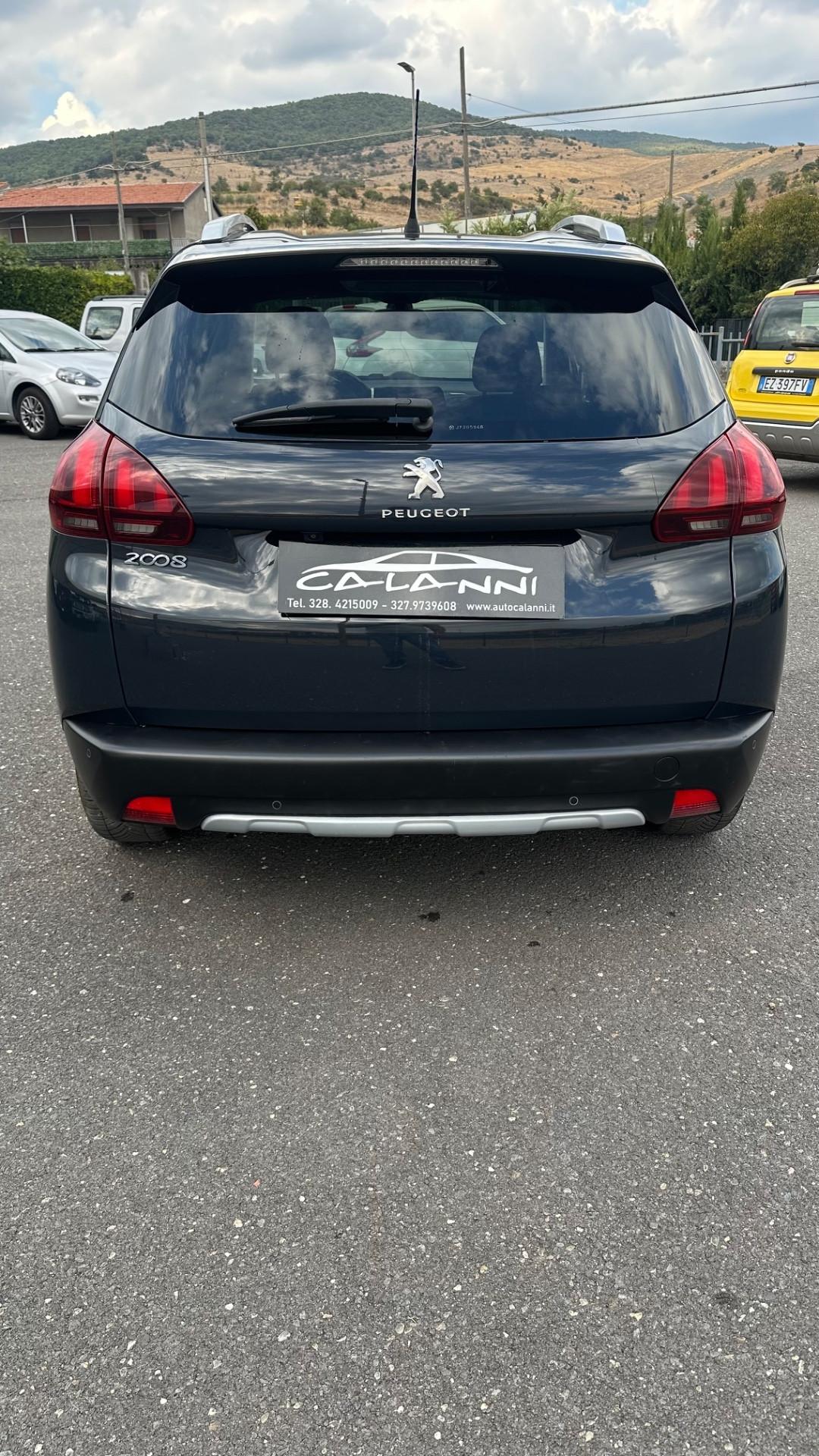 Peugeot 2008 BlueHDi 100 S&S Allure