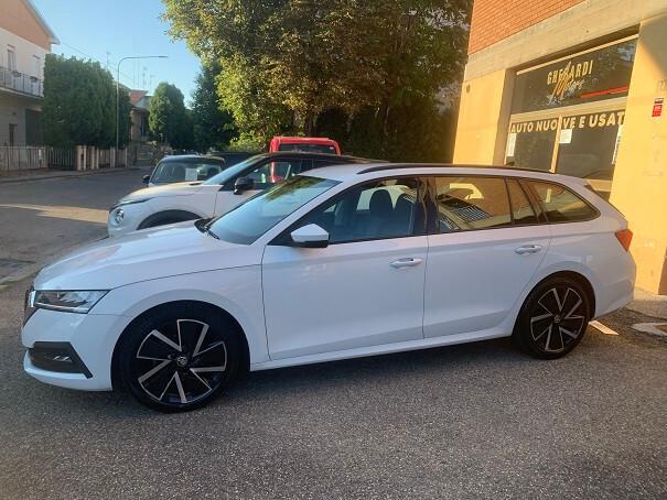 Skoda Octavia 2.0 TDI EVO SCR 150 CV DSG Wagon Executive