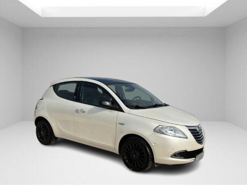 Lancia Ypsilon CAMBIO AUTOMATICO STRAFULL