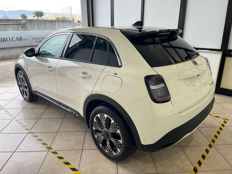 FIAT 600 1.2 Hybrid 100cv La Prima