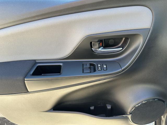 TOYOTA Yaris 1.5 Hybrid 5 porte Business