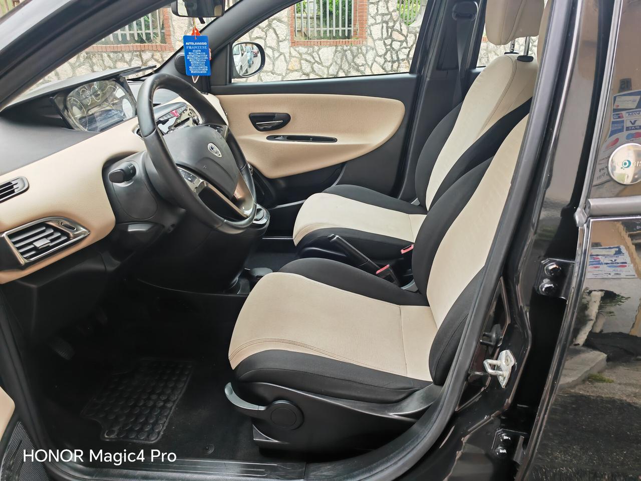 LANCIA YPSILON 0.9 NATURALPOWER CV85 KW62 ECOCHIC GOLD