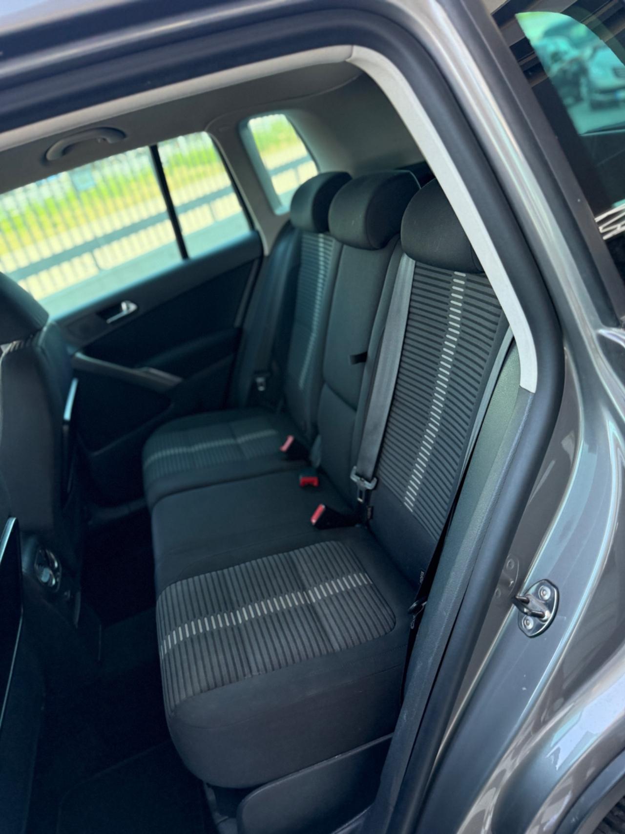 Volkswagen Tiguan 2.0 TDI DPF 4MOTION DSG Sport & Style
