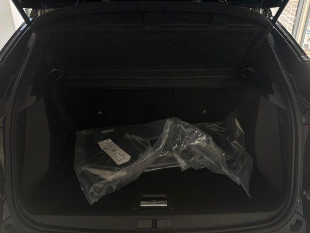 PEUGEOT 2008 Hybrid 145 e-DCS6 GT