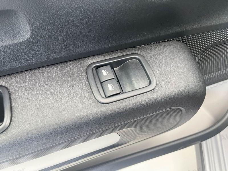Citroën C3 C3 1.2 puretech Plus s&s 83cv neopatentati