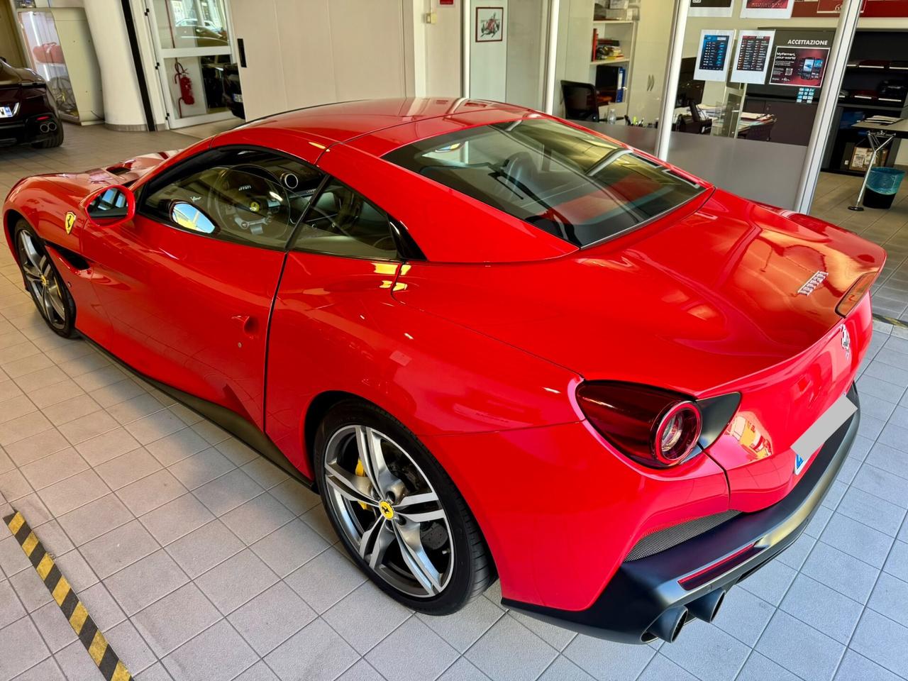 FERRARI PORTOFINO 3.9 V8 600 CV 2019 (PERMUTO)
