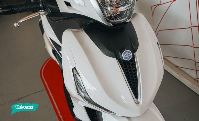 PIAGGIO Beverly 300 i.e. BEVERLY 300