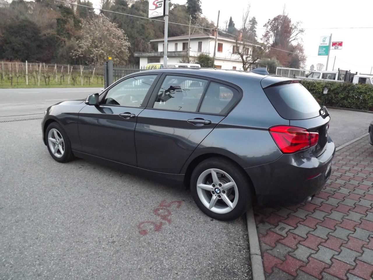Bmw 116 116i 5p. Urban