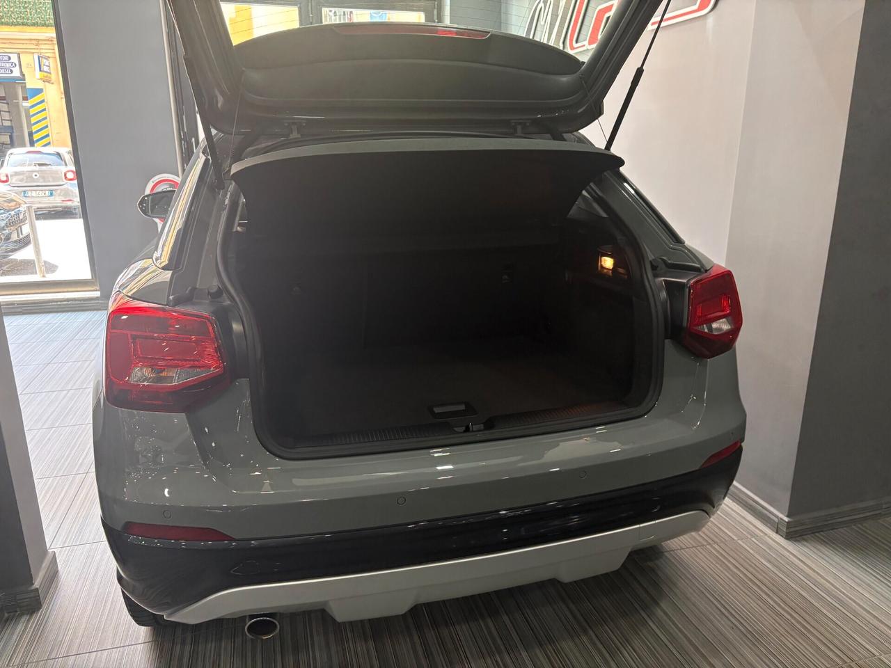 Audi Q2 1.6 TDI 116cv S-Tronic Automatica Design ITALIANA