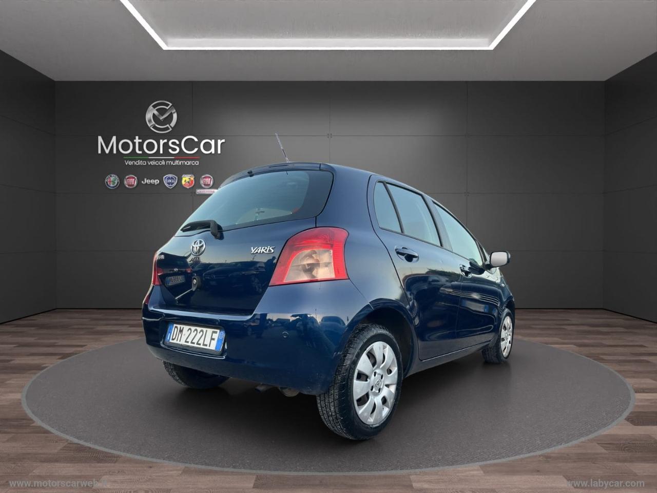 TOYOTA Yaris 1.0 5p.