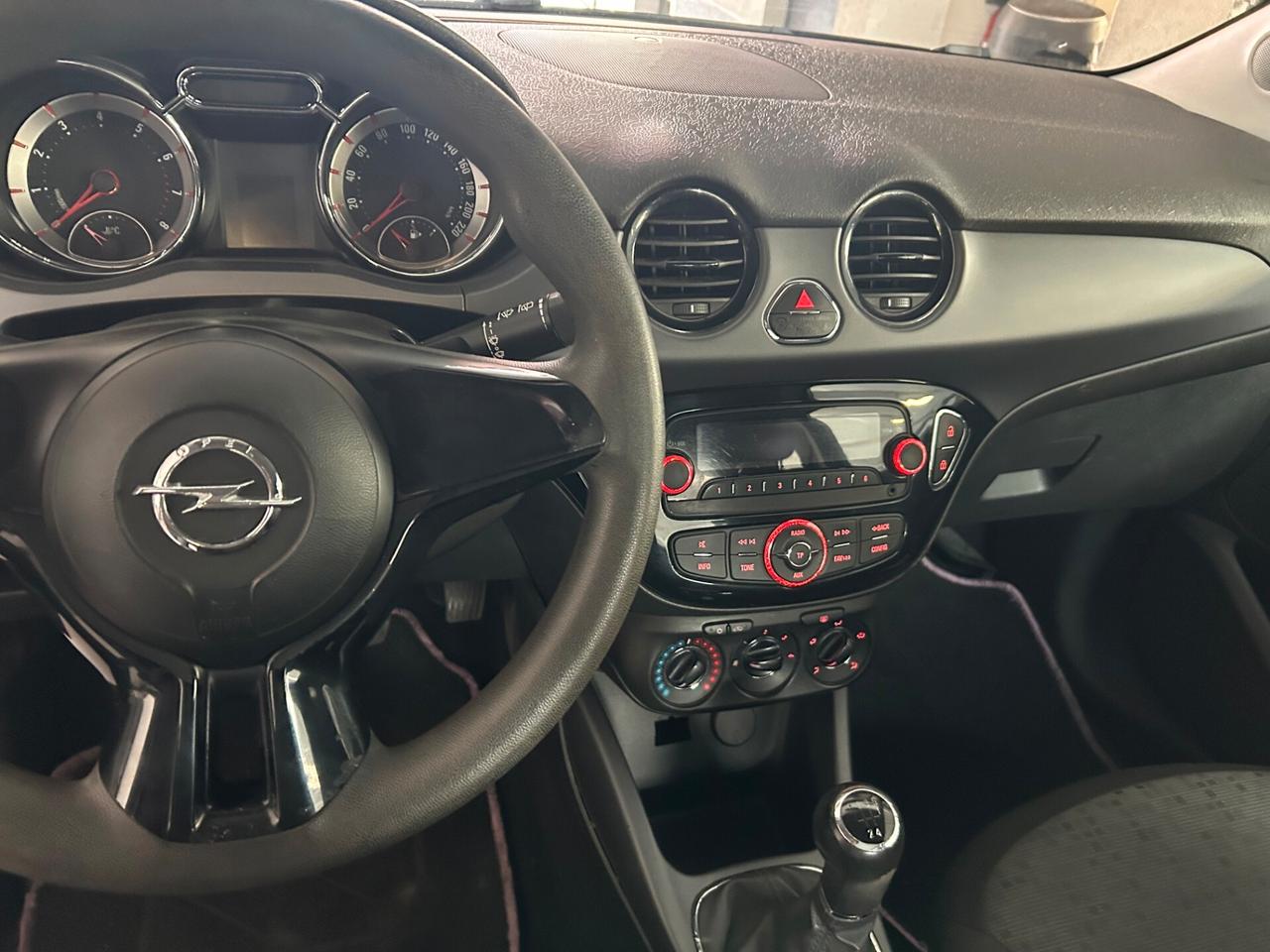 Opel Adam 1.2 70 CV