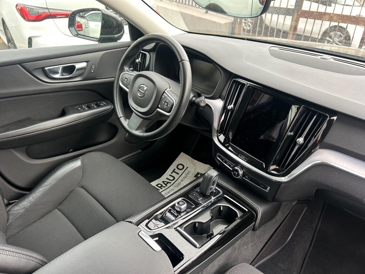 Volvo V60 T6 Recharge AWD Plug-in Hybrid Inscription