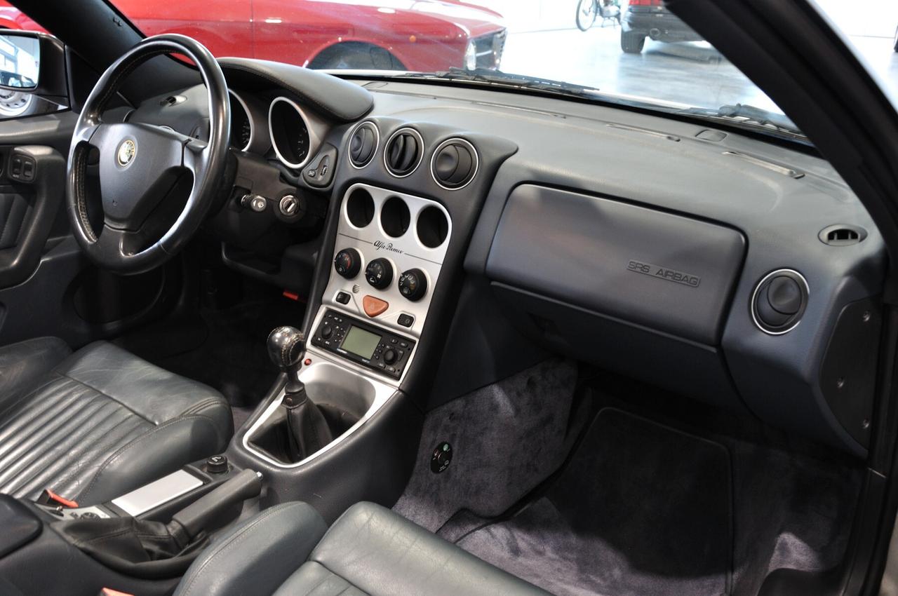 Alfa Romeo Spider 3.0i V6 24V cat L