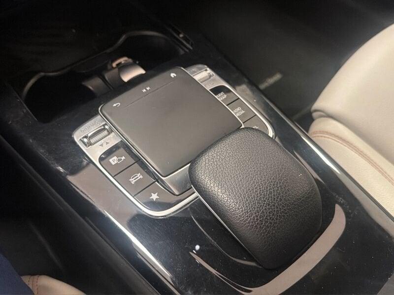 Mercedes-Benz Classe A - W177 2018 A 180 d Premium auto
