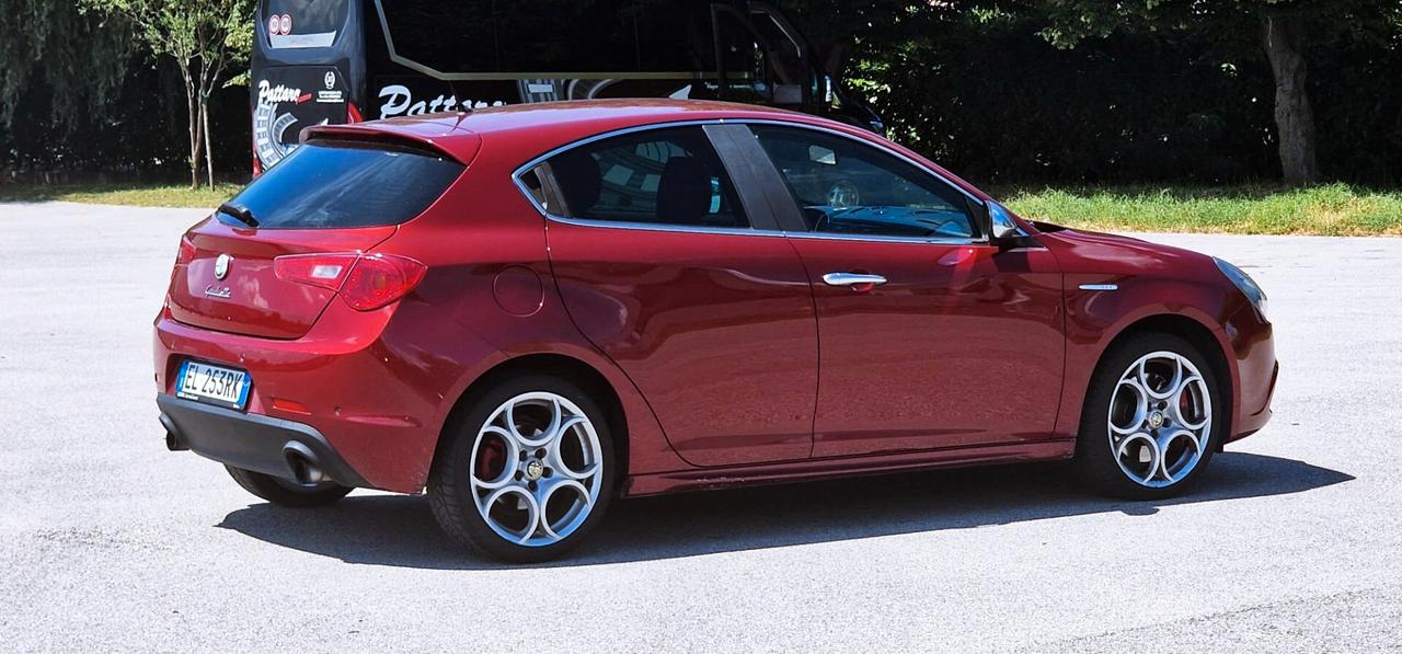 Alfa Romeo Giulietta 2.0 JTDm-2 140 CV Exclusive