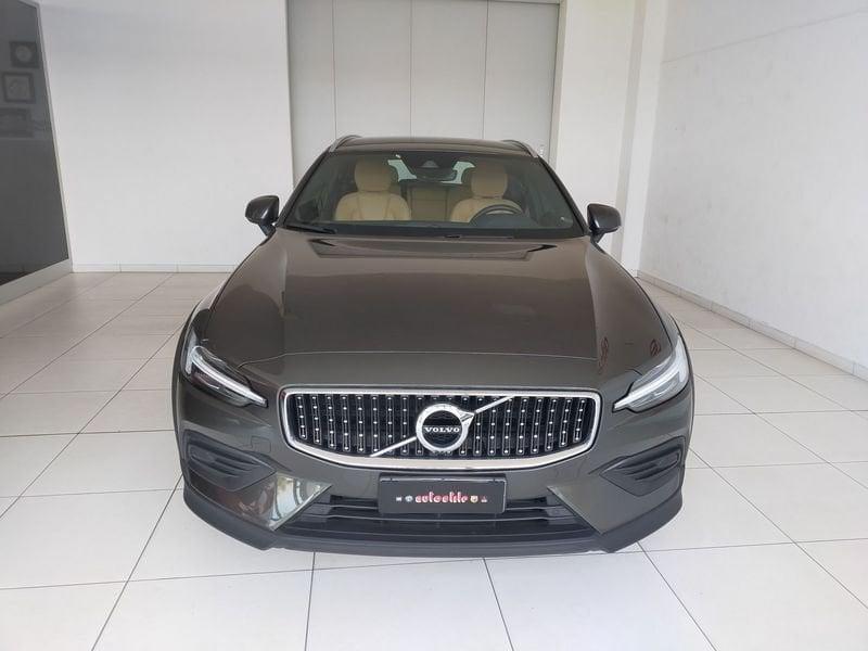 Volvo V60 Cross Country D4 AWD Geartronic Pro