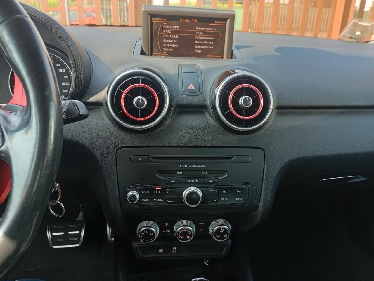 Audi A1 1.6 TDI S tronic Attraction NEOPATENTATI OK