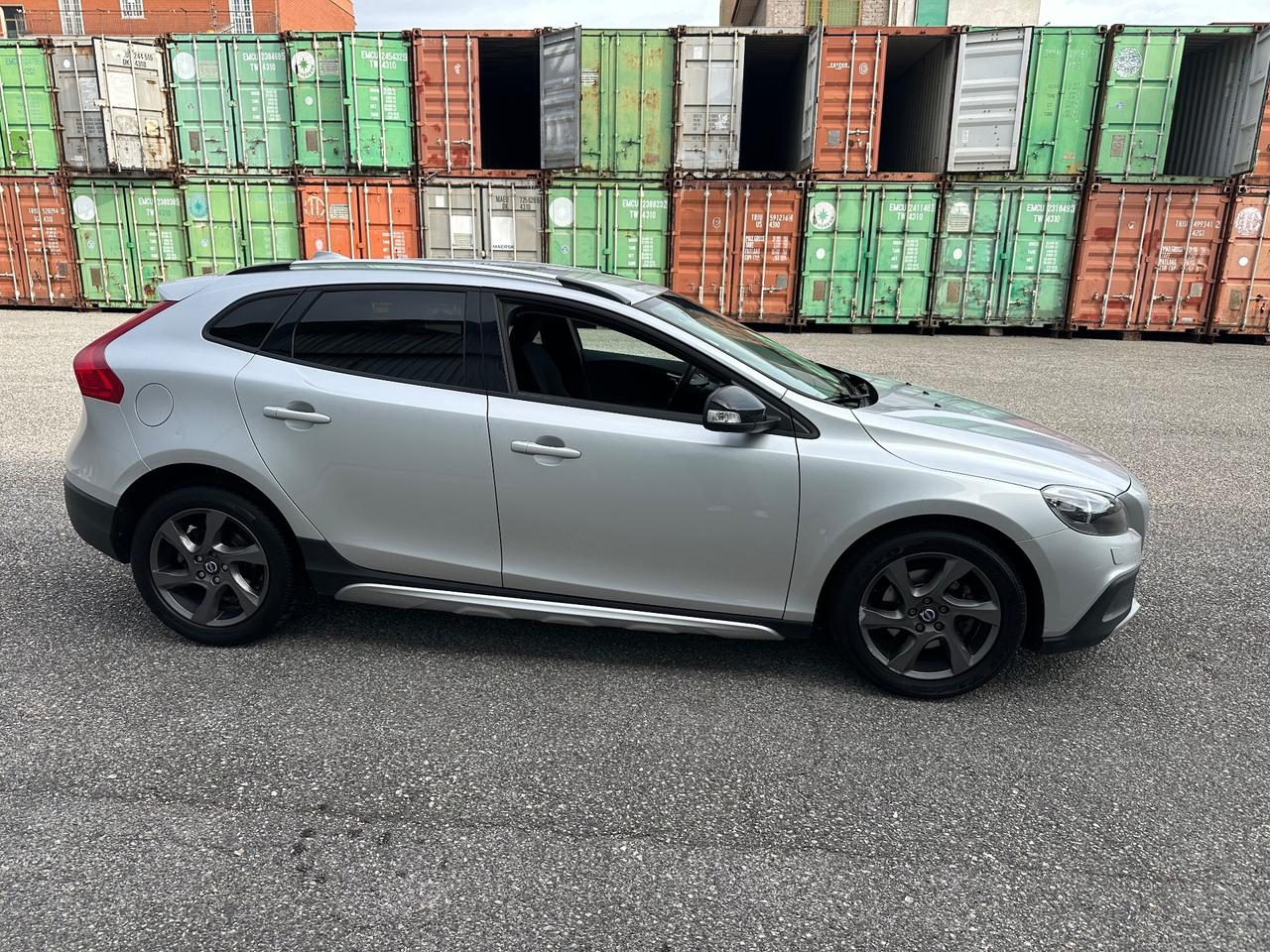 Volvo V40 Cross Country D2 1.6 Summum