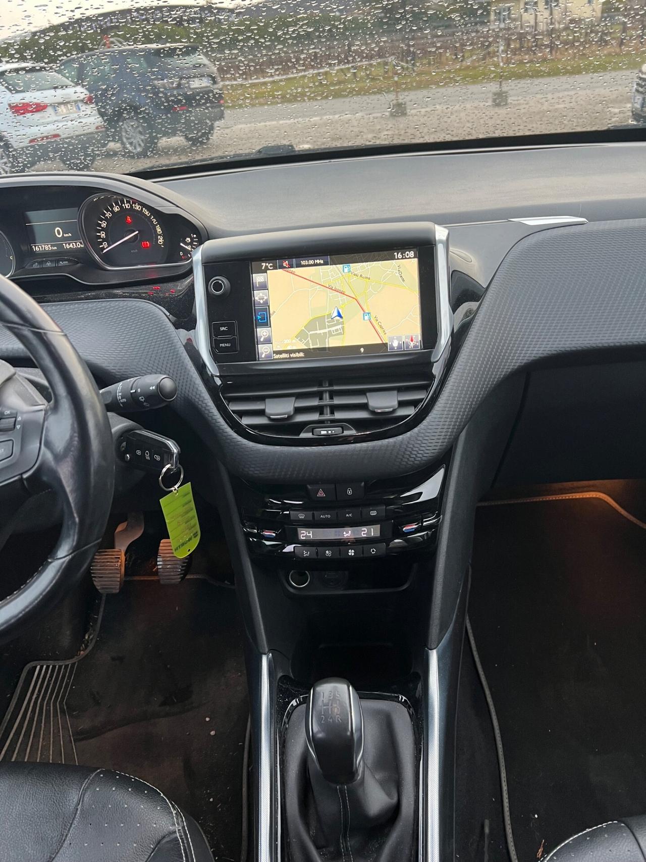 Peugeot 2008 BlueHDi 100 Black Matt