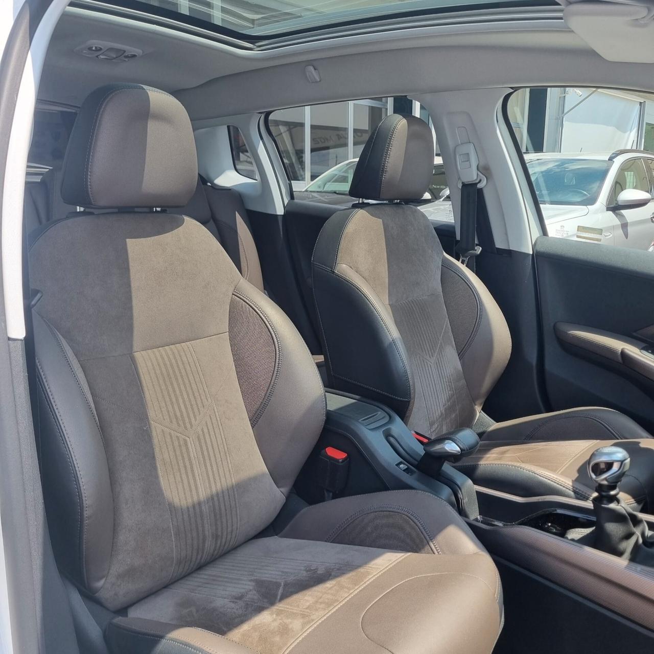 Peugeot 2008 1.6 e-HDi 115 CV Stop&Start Allure