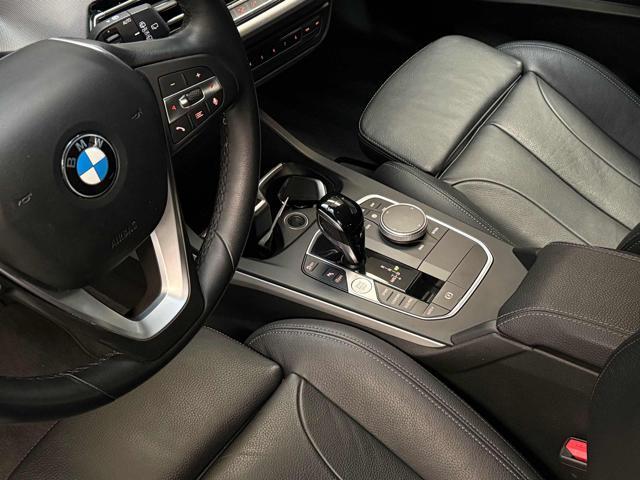 BMW 118 i 5p. Business Advantage