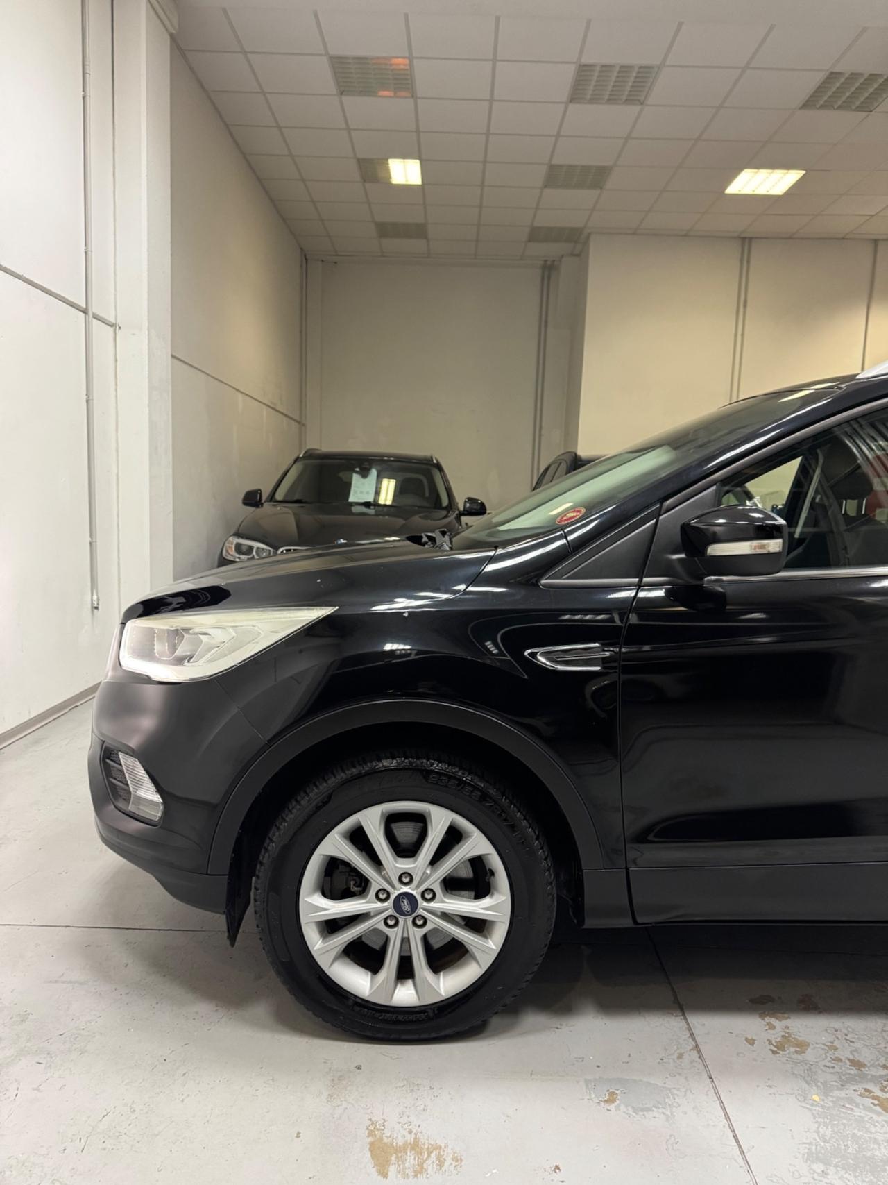 Ford Kuga 1.5 TDCI 120 CV S&S 2WD ST-Line