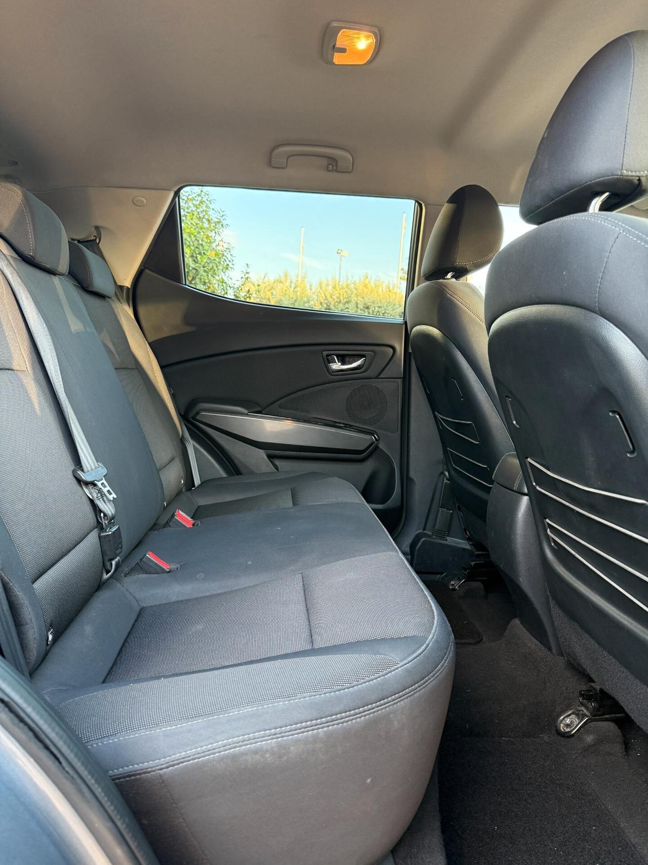 Ssangyong Tivoli 1.6 diesel 2WD Exclusive